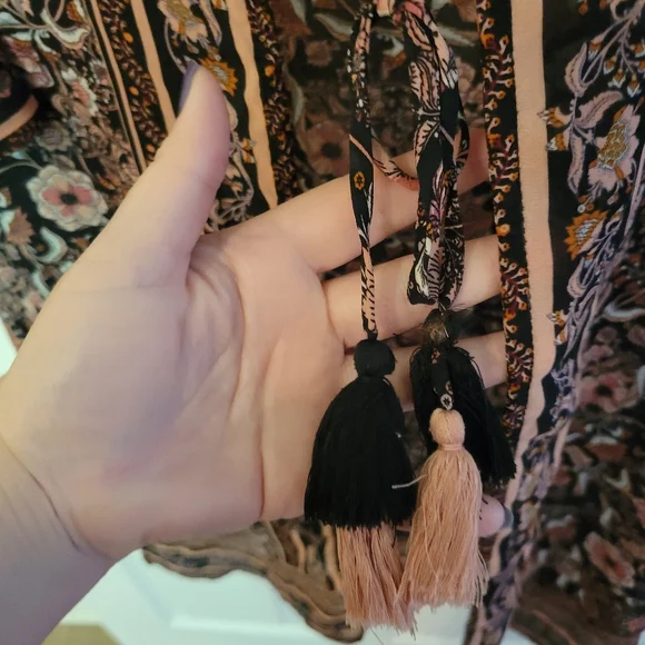 Xhilaration Pink and Black Scoop Neck 3/4 Sleeve Dress - Picture 3 of 5